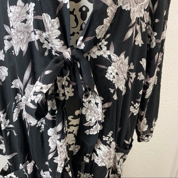 Spiritual Gangster Maya Floral Kimono Style Robe - Picture 9 of 13